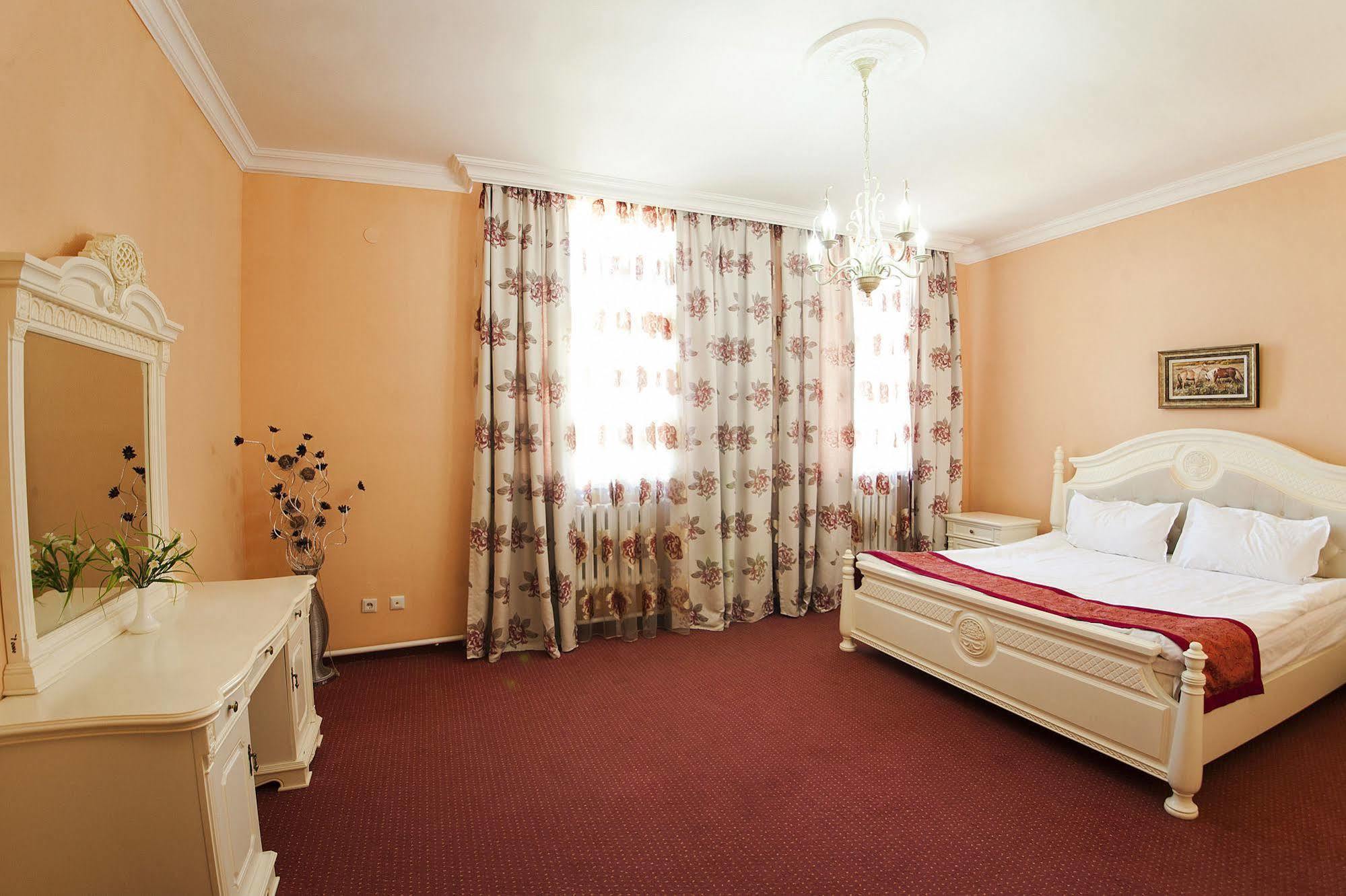 San Marino Hotel Astana Kültér fotó